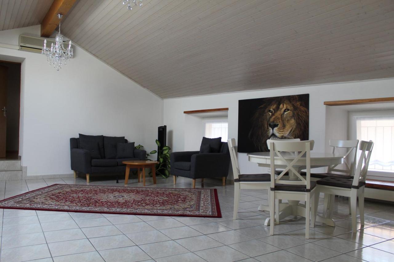 Gioiacasa Apartment Novazzano ภายนอก รูปภาพ